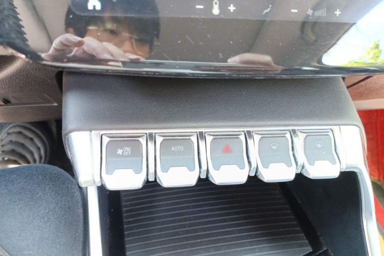 Used Ford Territory 2019 EcoBoost 145 CVT Elite Model China VI Standard Audio And AC Panel