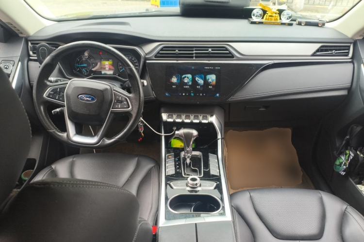 Used Ford Territory 2019 EcoBoost 145 CVT Platinum Edition China VI compliant Center Console