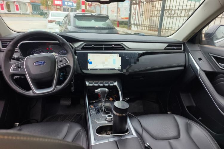 Used Ford Territory 2019 EcoBoost 145 CVT Platinum Edition China VI compliant Center Console