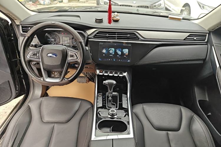 Used Ford Territory 2019 EcoBoost 145 CVT Platinum Edition China VI compliant Center Console