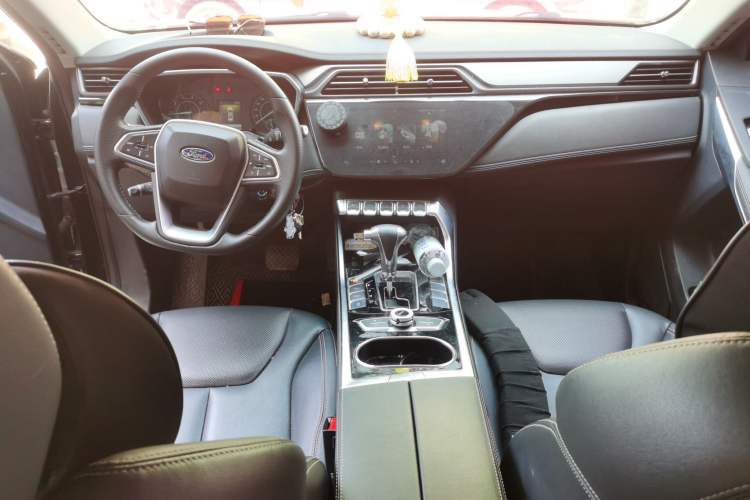 Used Ford Territory 2019 EcoBoost 145 CVT Platinum Edition China VI compliant Center Console