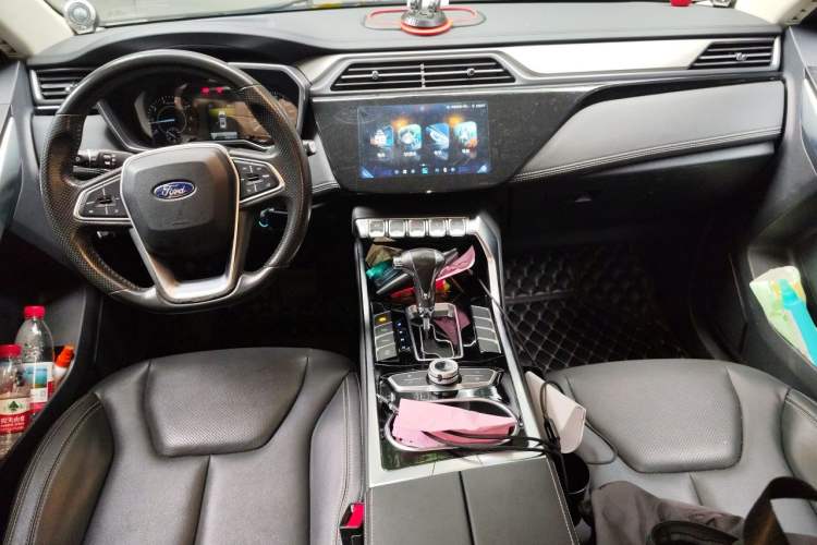 Used Ford Territory 2019 EcoBoost 145 CVT Platinum Edition China VI compliant Center Console