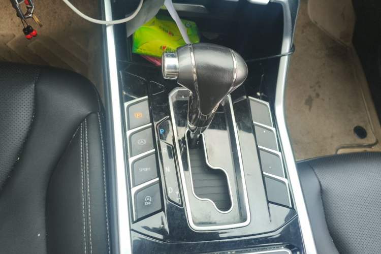 Used Ford Territory 2019 EcoBoost 145 CVT Platinum Edition China VI compliant Gear Lever