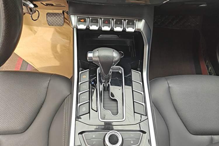 Used Ford Territory 2019 EcoBoost 145 CVT Platinum Edition China VI compliant Gear Lever