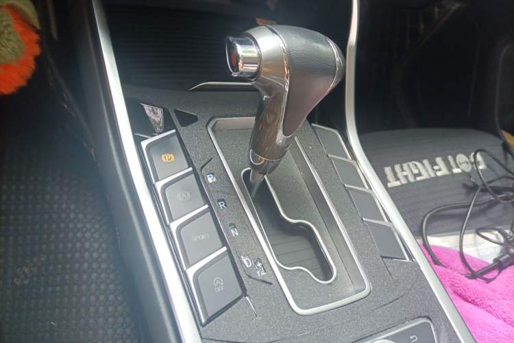 Used Ford Territory 2019 EcoBoost 145 CVT Platinum Edition China VI compliant Gear Lever