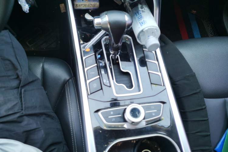 Used Ford Territory 2019 EcoBoost 145 CVT Platinum Edition China VI compliant Gear Lever