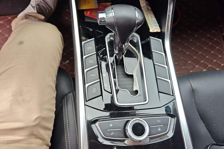 Used Ford Territory 2019 EcoBoost 145 CVT Platinum Edition China VI compliant Gear Lever