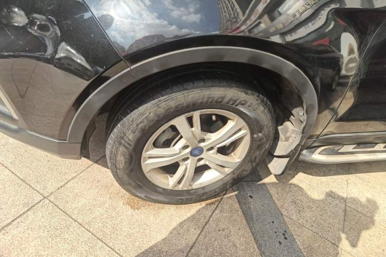 Used Ford Territory 2019 EcoBoost 145 CVT Elite Model China VI Standard Left Front Wheel Hub