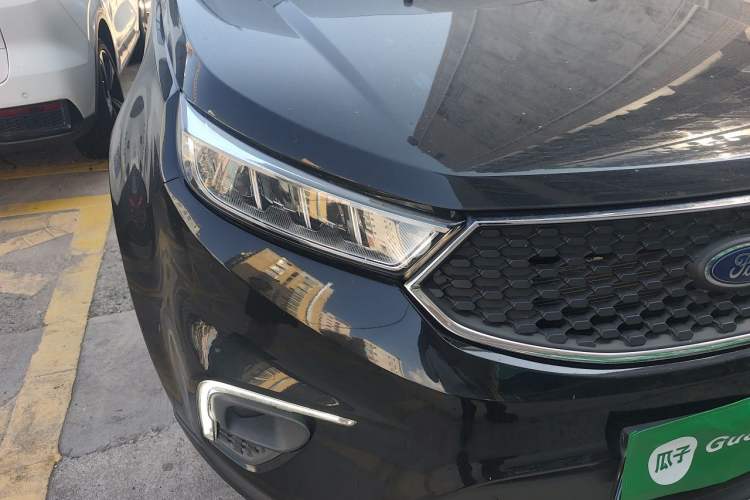 Used Ford Territory 2019 EcoBoost 145 CVT Platinum Edition China VI compliant Right Front Headlight