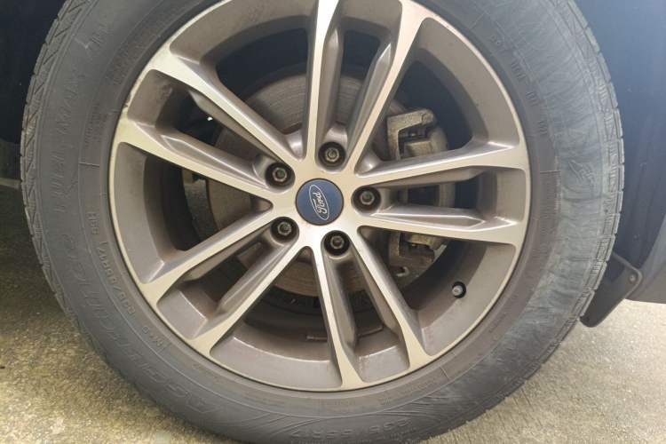 Used Ford Territory 2019 EcoBoost 145 CVT Platinum Edition China VI compliant Right Front Wheel Hub