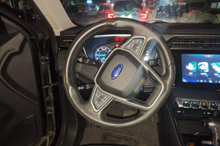 Used Ford Territory 2019 EcoBoost 145 CVT Platinum Edition China VI compliant Steering Wheel
