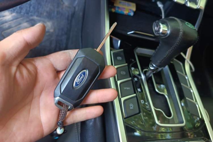 Used Ford Territory 2019 EcoBoost 145 CVT Platinum Edition China VI compliant Vehicle Key