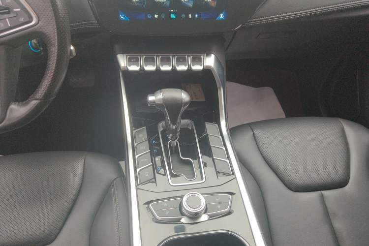Used Ford Territory 2019 EcoBoost 145 CVT Platinum Edition China VI compliant Gear Lever