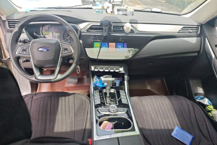 Used Ford Territory 2019 EcoBoost 145 CVT Platinum Edition China VI compliant Center Console