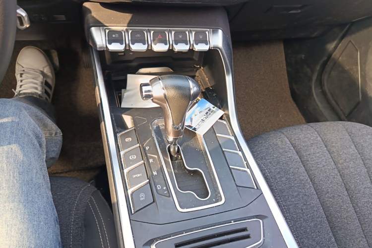 Used Ford Territory 2019 EcoBoost 145 CVT Platinum Edition China VI compliant Gear Lever