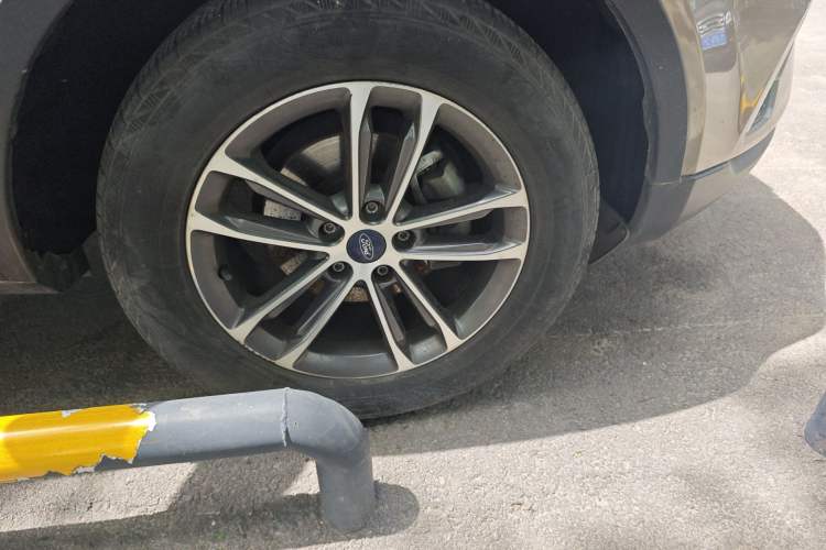 Used Ford Territory 2019 EcoBoost 145 CVT Platinum Edition China VI compliant Right Front Wheel Hub
