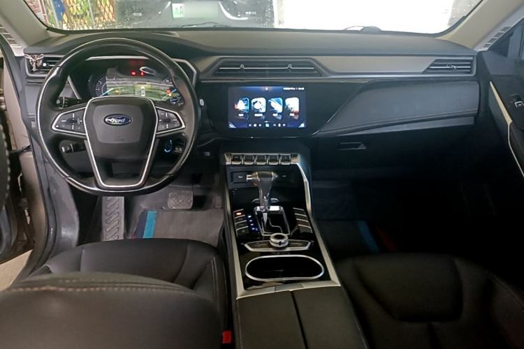 Used Ford Territory 2019 EcoBoost 145 CVT Platinum Edition China VI compliant Center Console