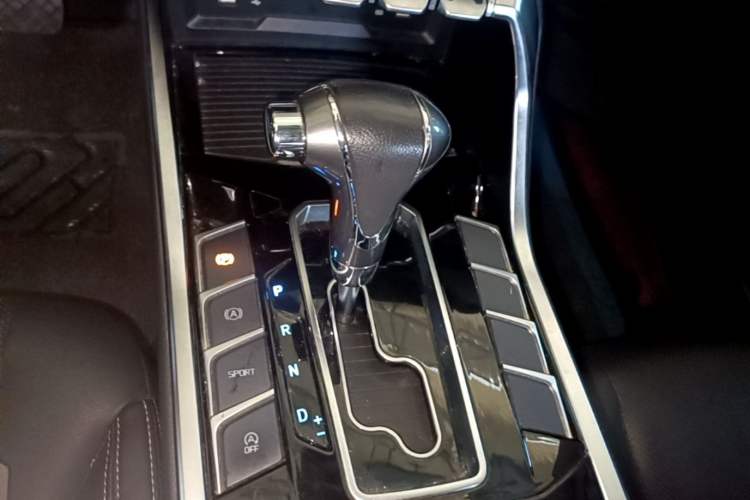 Used Ford Territory 2019 EcoBoost 145 CVT Platinum Edition China VI compliant Gear Lever