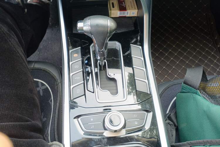 Used Ford Territory 2019 EcoBoost 145 CVT Platinum Edition China VI compliant Gear Lever