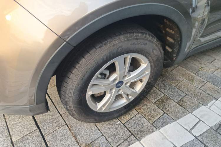 Used Ford Territory 2019 EcoBoost 145 CVT Elite Model China VI Standard Left Front Wheel Hub