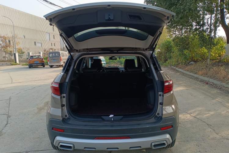 Used Ford Territory 2019 EcoBoost 145 CVT Platinum Edition China VI compliant Trunk
