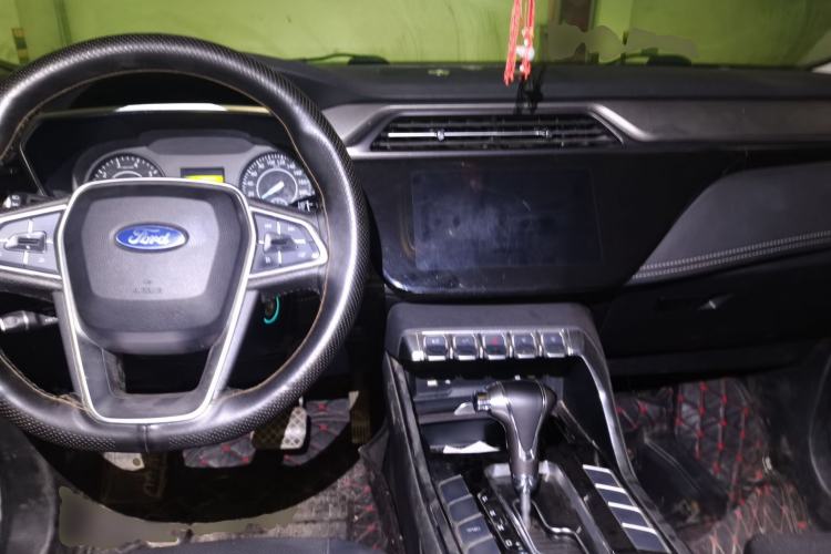 Used Ford Territory 2019 EcoBoost 145 CVT Platinum Edition China VI compliant Center Console
