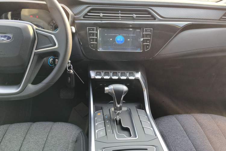 Used Ford Territory 2019 EcoBoost 145 CVT Elite Model China VI Standard Audio And AC Panel