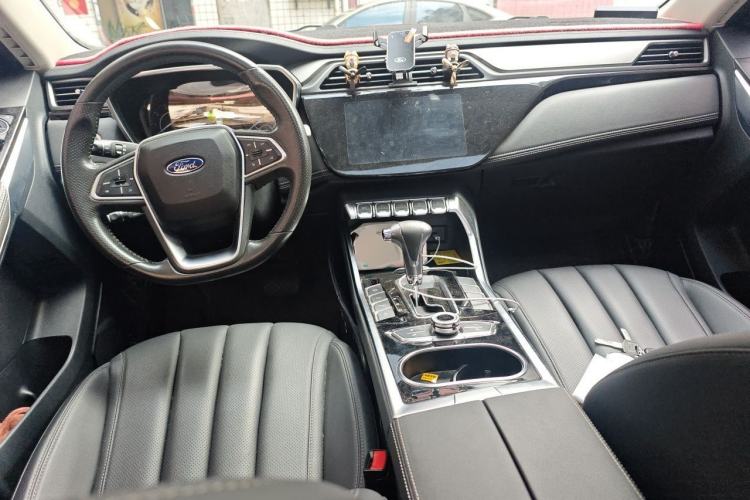 Used Ford Territory 2019 EcoBoost 145 CVT Platinum Edition China VI compliant Center Console