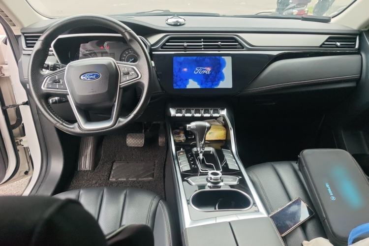 Used Ford Territory 2019 EcoBoost 145 CVT Platinum Edition China VI compliant Center Console