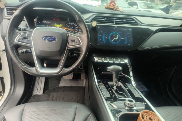 Used Ford Territory 2019 EcoBoost 145 CVT Platinum Edition China VI compliant Center Console
