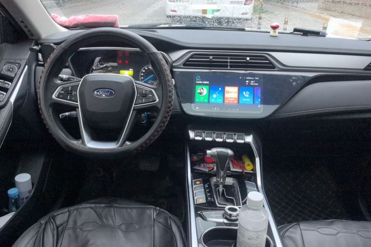Used Ford Territory 2019 EcoBoost 145 CVT Elite Model China VI Standard Center Console