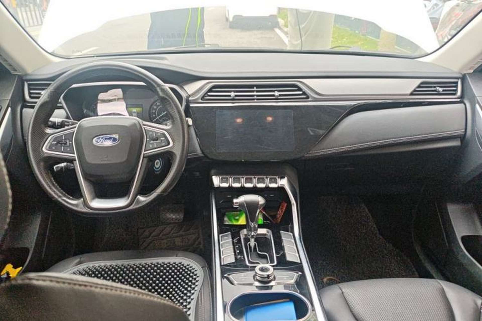 Used Ford Territory 2019 EcoBoost 145 CVT Platinum Edition China VI compliant Center Console