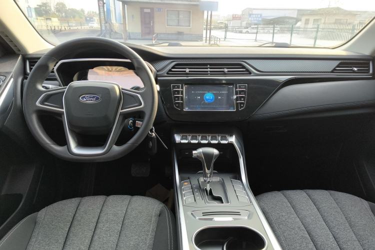 Used Ford Territory 2019 EcoBoost 145 CVT Elite Model China VI Standard Center Console