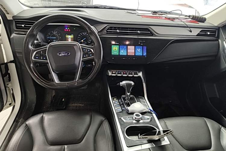 Used Ford Territory 2019 EcoBoost 145 CVT Platinum Edition China VI compliant Center Console