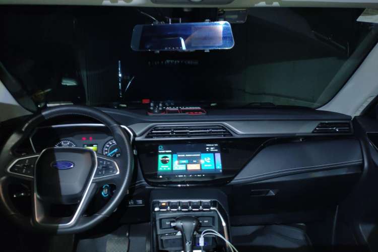 Used Ford Territory 2019 EcoBoost 145 CVT Platinum Edition China VI compliant Center Console
