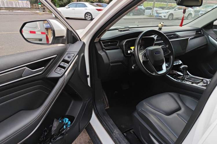 Used Ford Territory 2019 EcoBoost 145 CVT Platinum Edition China VI compliant Driver Seat