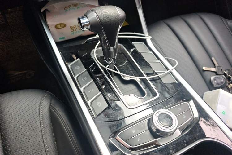 Used Ford Territory 2019 EcoBoost 145 CVT Platinum Edition China VI compliant Gear Lever