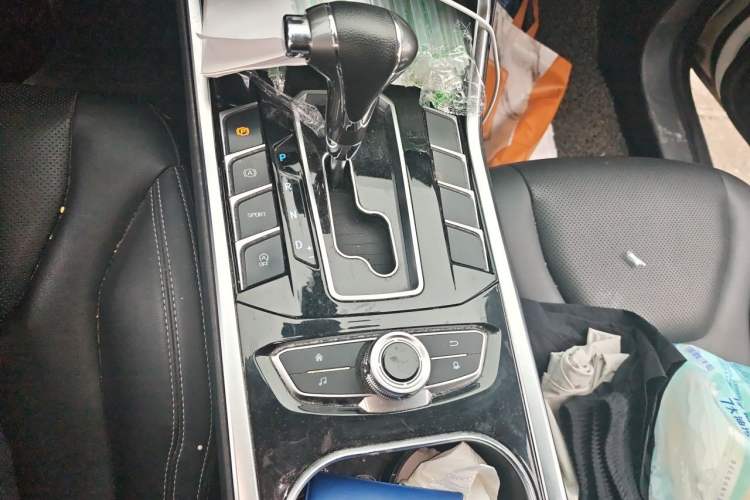 Used Ford Territory 2019 EcoBoost 145 CVT Platinum Edition China VI compliant Gear Lever