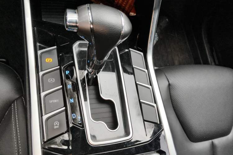 Used Ford Territory 2019 EcoBoost 145 CVT Platinum Edition China VI compliant Gear Lever