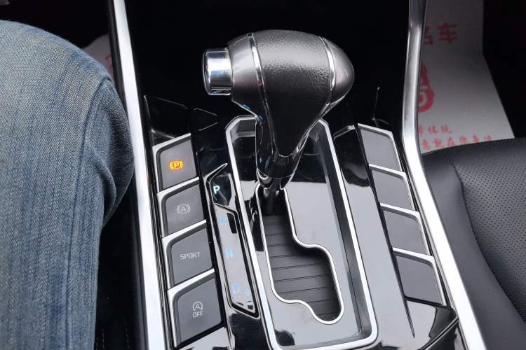Used Ford Territory 2019 EcoBoost 145 CVT Platinum Edition China VI compliant Gear Lever