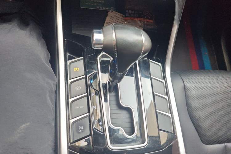 Used Ford Territory 2019 EcoBoost 145 CVT Platinum Edition China VI compliant Gear Lever