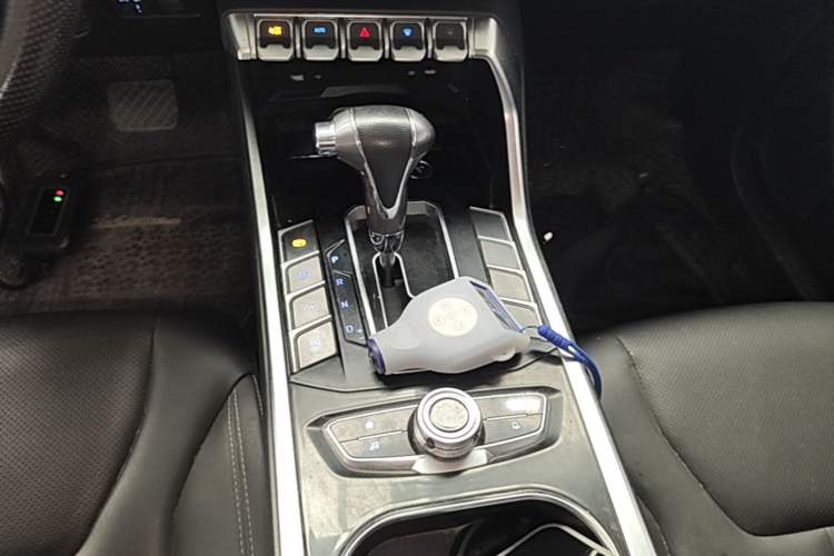 Used Ford Territory 2019 EcoBoost 145 CVT Platinum Edition China VI compliant Gear Lever