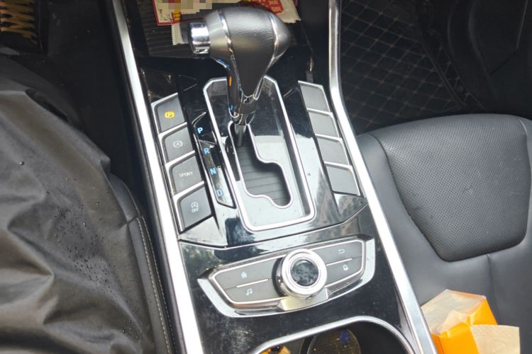 Used Ford Territory 2019 EcoBoost 145 CVT Platinum Edition China VI compliant Gear Lever