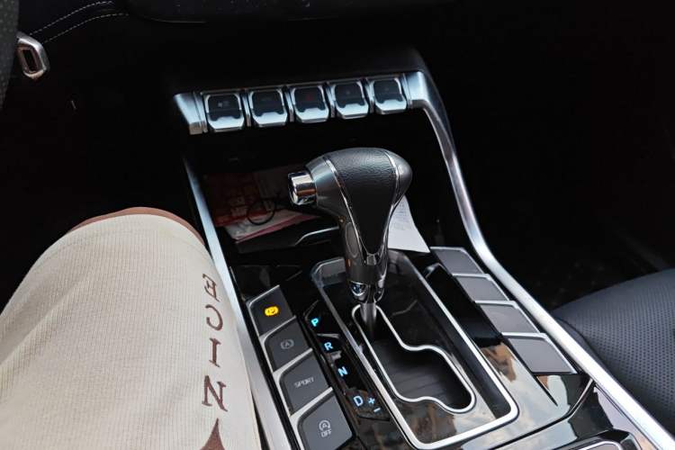 Used Ford Territory 2019 EcoBoost 145 CVT Platinum Edition China VI compliant Gear Lever