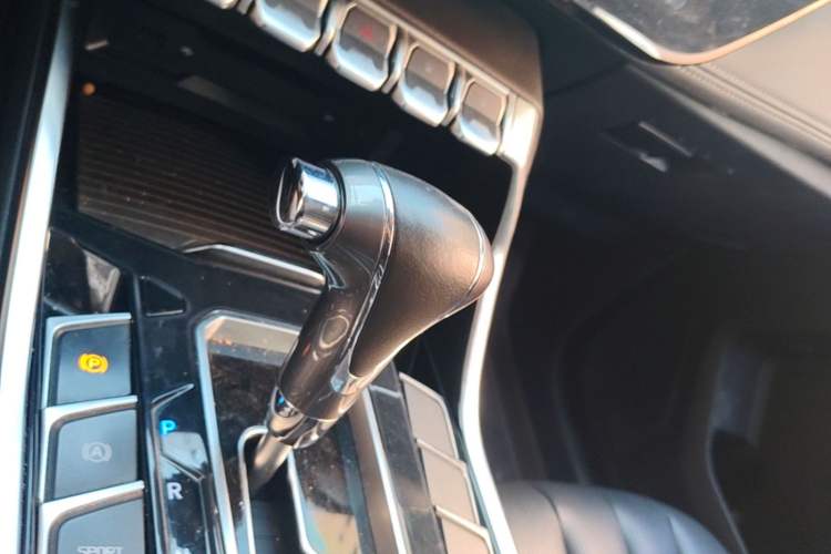 Used Ford Territory 2019 EcoBoost 145 CVT Platinum Edition China VI compliant Gear Lever