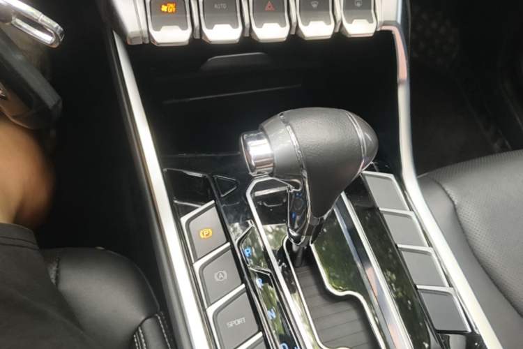 Used Ford Territory 2019 EcoBoost 145 CVT Platinum Edition China VI compliant Gear Lever
