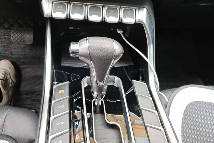 Used Ford Territory 2019 EcoBoost 145 CVT Platinum Edition China VI compliant Gear Lever