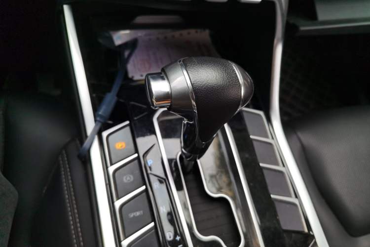 Used Ford Territory 2019 EcoBoost 145 CVT Platinum Edition China VI compliant Gear Lever