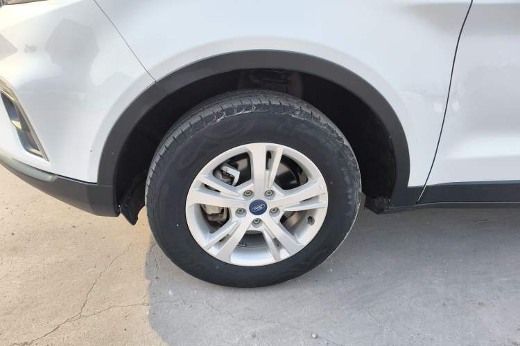 Used Ford Territory 2019 EcoBoost 145 CVT Elite Model China VI Standard Left Front Wheel Hub