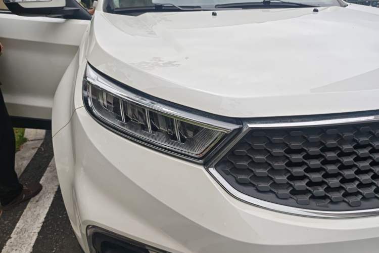 Used Ford Territory 2019 EcoBoost 145 CVT Platinum Edition China VI compliant Right Front Headlight